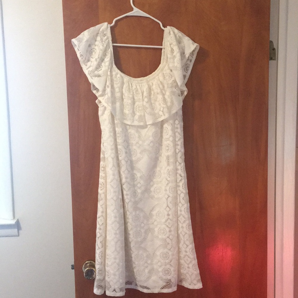 NWT gorgeous little white summer dress